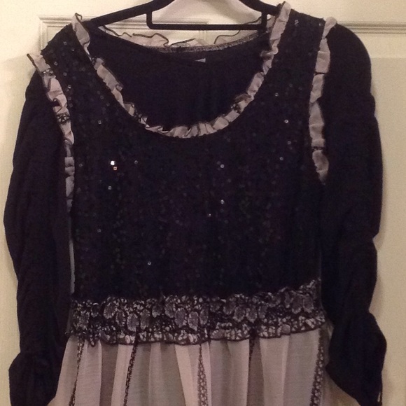 Dress - Picture 5 of 7